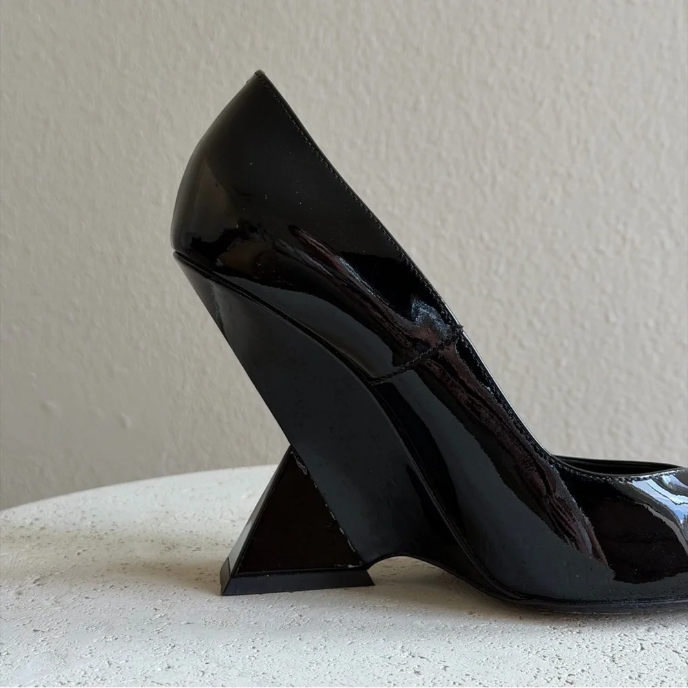 The Attico Cheope patent black pumps, size 37
